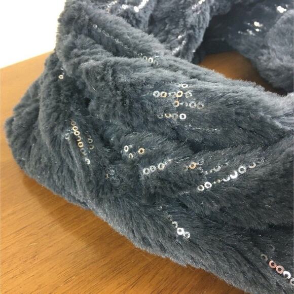 Infinity Loop Scarf w/ Silver Sequins Warm Fuzzy Sparkly Winter Plush Soft Gray - Picture 2 of 4